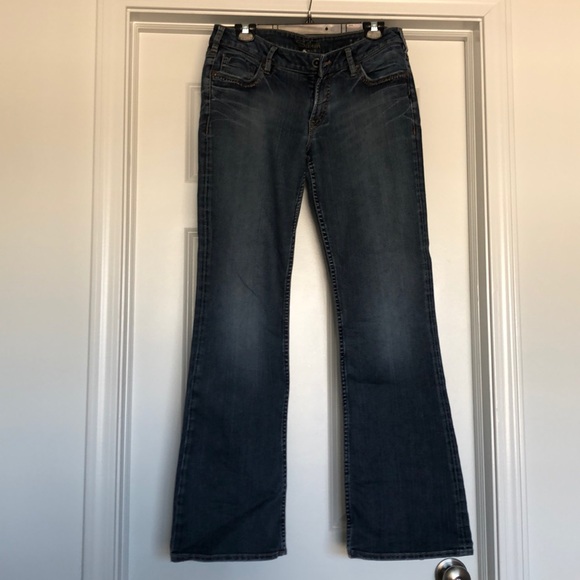 Jeans - Picture 2 of 5